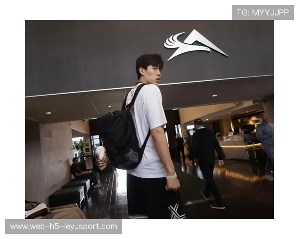 杨瀚森获全队力挺：新星崛起，燃起球队希望火种