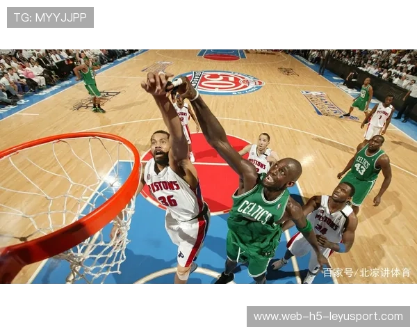 篮球在中国高校AI体育课程体系中的教学协同路径，结合当代篮球运动发展趋势,谈你对高校教学看法