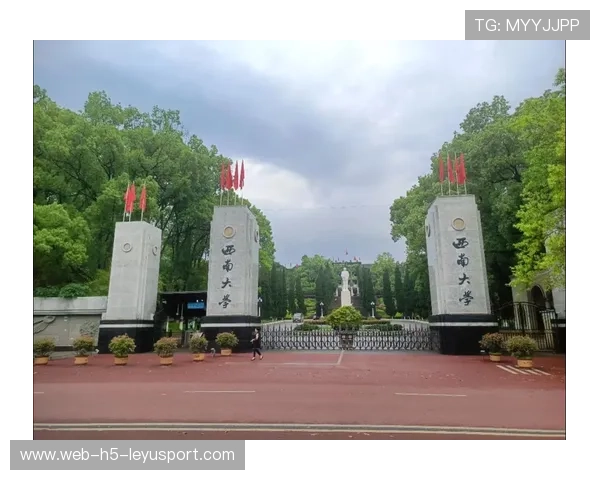 西南大学教师招聘考生跑步进场引起社会关注，西南大学校招当老师