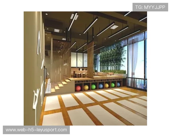 资深教练更衣室心理博弈的掌控：他是如何通过情绪调动统一团队意识的